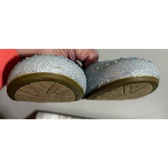 Hot Cakes‎ Women's Silver Bedazzled Ballet Flats Size 6.5 NWB - Picture 6 of 10